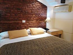 Hotel AyB Internacional