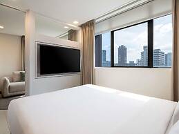 Novotel Living Singapore Orchard