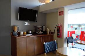 Hotel Mateos 1215