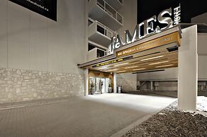 The James Hotel