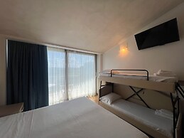 Hotel Rivus