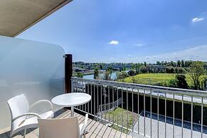 Hotel Rivus