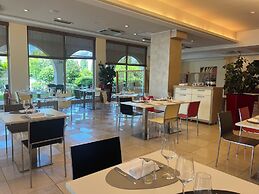 Hotel Rivus