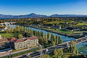 Hotel Rivus