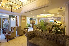 Emporium Hotel