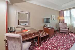 Emporium Hotel