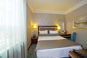 Emporium Hotel