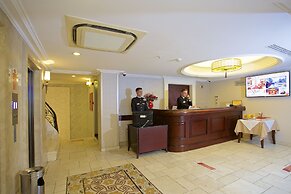 Emporium Hotel