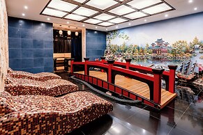 President Hotel