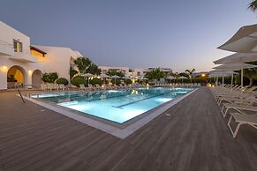 Alexandra Beach Hotel