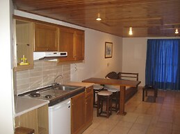 Kyveli Apartments