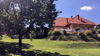 Hevizquelle Apartments