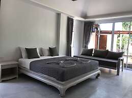 Phalarn Inn Resort