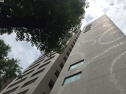 Gloria Residence
