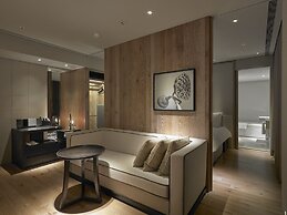 Gloria Residence