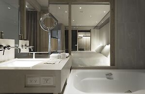 Gloria Residence