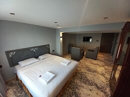 Sur Hotel