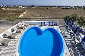 Honeymoon Beach Studios