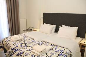Alexiou Hotel