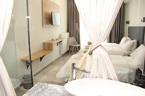 Alexiou Hotel