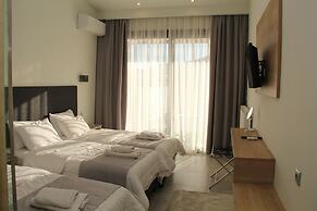 Alexiou Hotel
