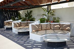 Oia Suites