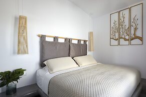 Oia Suites