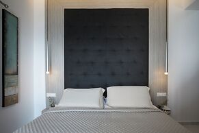 Oia Suites