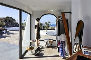Oia Suites