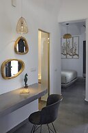 Oia Suites