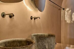 Oia Suites