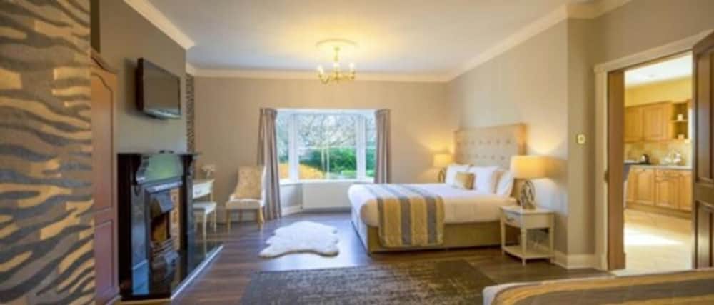 Brook Lodge Boutique Hotel