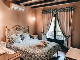 Elena Guesthouse