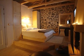 Mikro Papigo 1700 Hotel & Spa
