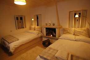 Mikro Papigo 1700 Hotel & Spa