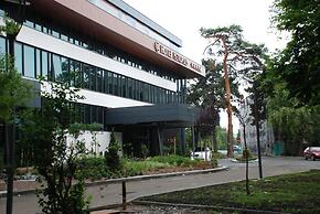 Metropolis Hotel