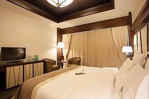 Metropolis Hotel