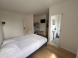 Brit Hotel L'Arrivée Guingamp