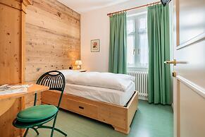 Hotel Oasi