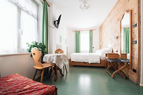 Hotel Oasi