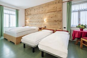Hotel Oasi