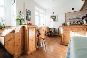 Hotel Oasi