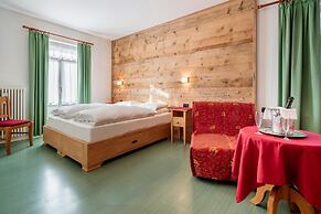 Hotel Oasi