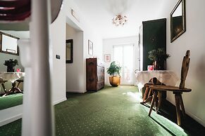 Hotel Oasi