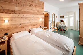 Hotel Oasi