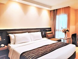 Amora NeoLuxe Hotel