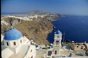 Kamari Blu