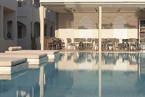 Apollo Apartments