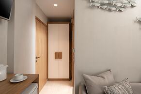 Apollo Apartments