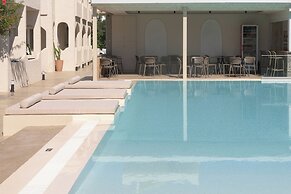 Apollo Apartments
